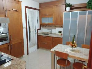 Kuchnia lub aneks kuchenny w obiekcie Apartamento La Real