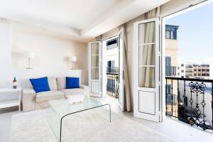 A balcony or terrace at Rooms & Suites Loft 2H Deluxe Edition Arrecife