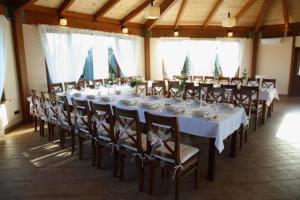 Restaurace v ubytování Ośrodek Wypoczynkowy Hacjenda