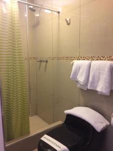 Ένα μπάνιο στο Tariri Hotel