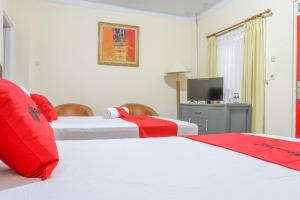 Gallery image of RedDoorz Plus @ Otista Garut in Garut
