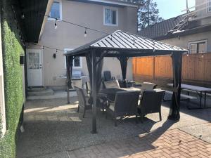 Patio nebo venkovní prostory v ubytování Royalty B&B