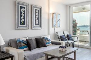 Posezení v ubytování Apartment Sivella By homevillas360