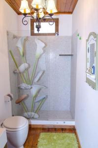 A bathroom at Casa de Pedras Alvas