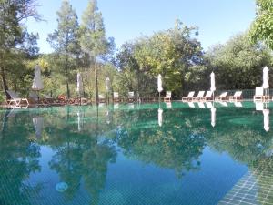 Bazén v ubytování Monasterio De Piedra nebo v jeho okolí