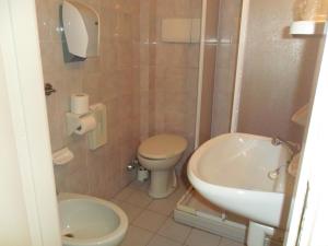 Koupelna v ubytování Albergo Romeo