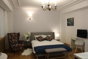 Μια τηλεόραση ή/και κέντρο ψυχαγωγίας στο Apartamenty Rynek 24