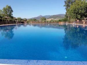 Piscine de l'établissement Casa GaLuz, entre la Sierra y el Mar ou située à proximité