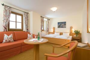 Ruang duduk di Eggerwirt Kitzbühel, Hotel & Restaurant