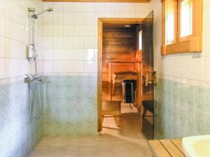 Koupelna v ubytování Holiday Home Yläneuvola silta by Interhome