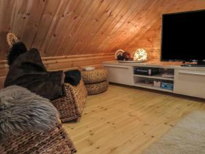 TV a/nebo společenská místnost v ubytování Holiday Home Homma by Interhome