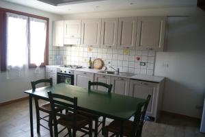 A kitchen or kitchenette at Casa Sant'Anna