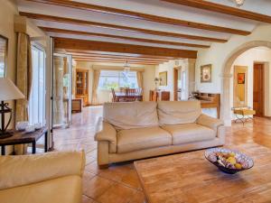 A seating area at Villa Villa Meena by Interhome