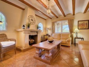 A seating area at Villa Villa Meena by Interhome