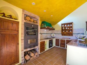 Kuchyň nebo kuchyňský kout v ubytování Villa Villa Can Mandol by Interhome