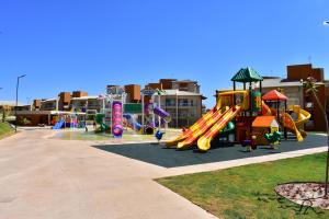 Parquinho infantil em Ilhas do Lago Eco Resort by WAM Experience