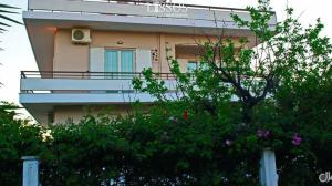 A balcony or terrace at Chania Lissosaparments