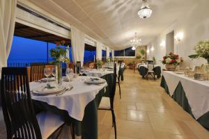 Restaurace v ubytování San Francesco Resort