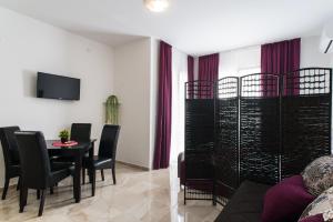 Imagen de la galería de Apartments Sunrise, en Herceg-Novi