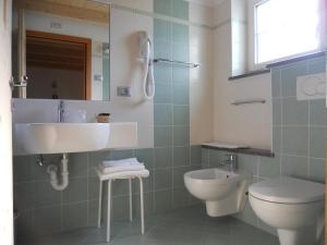 Affittacamere Famiglia Ceschini tesisinde bir banyo