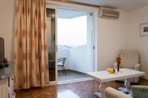 TV a/nebo společenská místnost v ubytování Apartment Princino