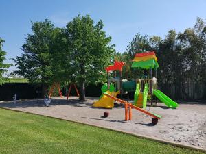 Herní místnost nebo prostor pro děti v ubytování Hotel Bella Lazise
