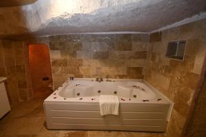 Galeriebild der Unterkunft Larissa Cave Hotel in Nevşehir