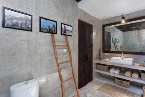 Koupelna v ubytování Kano Canggu