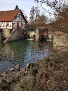 Blick auf einen Fluss in der Nähe der Ferienwohnung