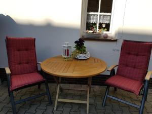 Ein Sitzbereich in der Unterkunft Ferienwohnung Itzgrundruhe