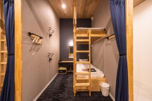 I-Link Hostel & Cafe Shimanami房間的上下舖