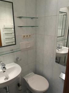 A bathroom at Apartment Rauch Még 17 kép