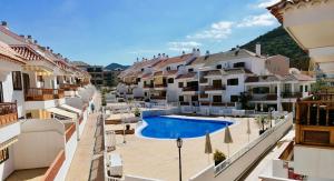 Bazén v ubytování Moon nebo v jeho okolí