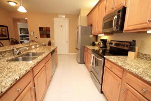 Shoreway Condo #231527