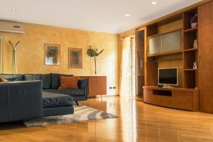 Gallery image of APPARTAMENTO LE PERLE in Lazise