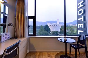 Gallery image of Hotel Avenue in Changwon