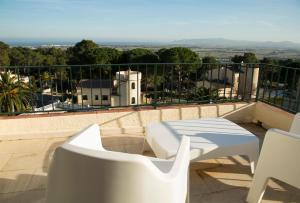 Ein Balkon oder eine Terrasse in der Unterkunft Torre Orquidaceae - Plus Costa Brava