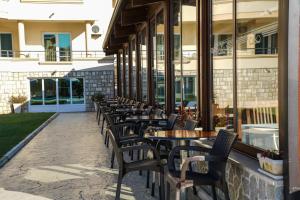 Εστιατόριο ή άλλο μέρος για φαγητό στο Apart Hotel Llolla