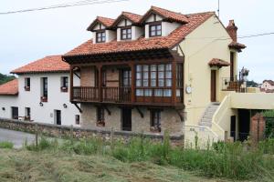Budynek, w którym mieści się apartament
