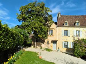 Gallery image of Rue du Château in Lalinde