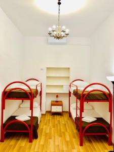 COMFORT INN ROMA TERMINI客房内的一张或多张床位