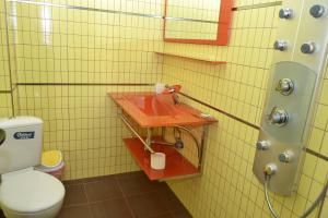 Photo de la galerie de l'établissement Къща за гости Суни Транс, à Smolyan 23 autres photos