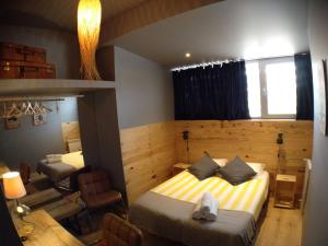 Cama ou camas em um quarto em Mediterranium Apartments