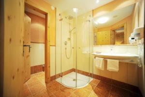 Koupelna v ubytování Thermal-Badhotel Kirchler