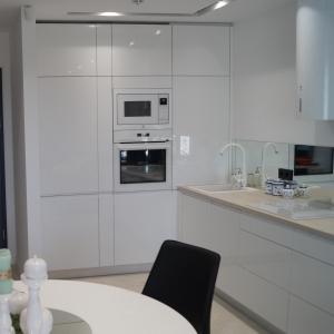 Kuchyňa alebo kuchynka v ubytovaní Apartamenty Oliwia - Wawrzyńca