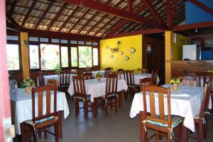 ห้องอาหารหรือที่รับประทานอาหารของ Pousada Portal da Barra