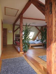 Posteľ alebo postele v izbe v ubytovaní Family Apartment Písek City Centre