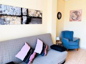 Zdjęcie z galerii obiektu Apartamento Sol y Mar 300m al Playa w mieście Torrevieja