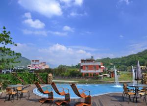 Bazén v ubytovaní Ci Meng Rou Resort Villa alebo v jeho blízkosti