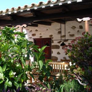 Casa Rural Palomar - Men Only外面的花园